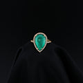 Anillo de Esmeralda Lágrima de Muzo, Oro 18k, Talla 6.5