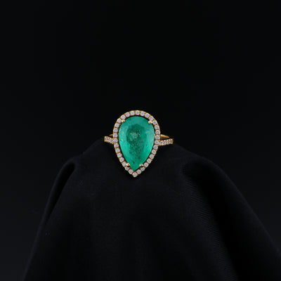 Anillo de Esmeralda Lágrima de Muzo, Oro 18k, Talla 6.5