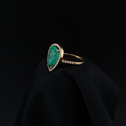 Anillo de Esmeralda Lágrima de Muzo, Oro 18k, Talla 6.5