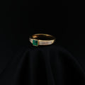 Anillo Masculino en Oro de 18K con Esmeralda de Muzo, talla 11