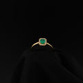 Anillo Cluster de Esmeralda Cuadrada de Muzo y 18 Diamantes Naturales en Oro 18K