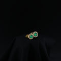 Aretes de Esmeralda Cluster en Uña, Oro 18k, Talla Estándar
