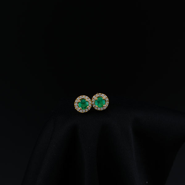 Aretes de Esmeralda Cluster en Uña, Oro 18k, Talla Estándar