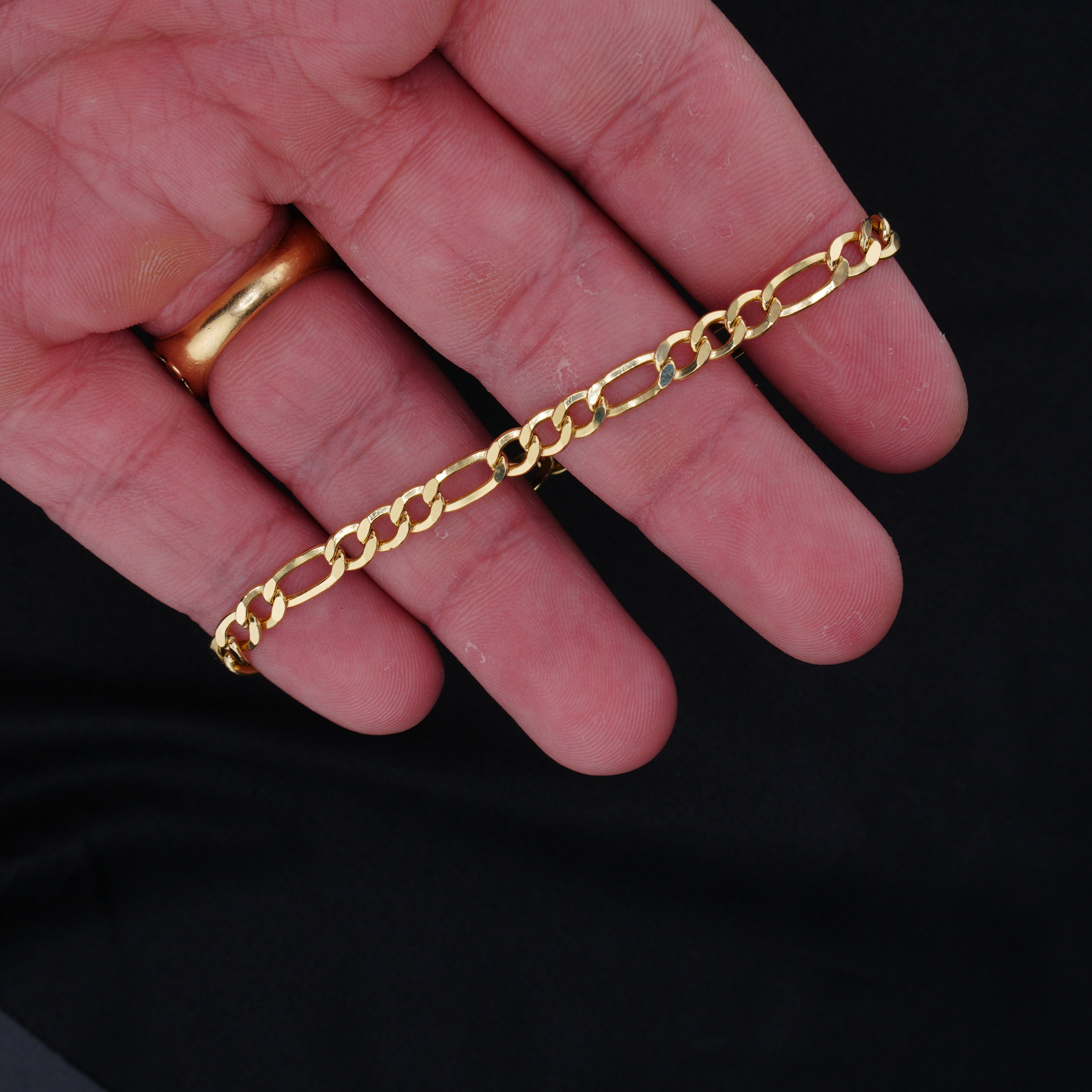 Pulsera en Oro Italiano de 18 quilates, 20 cm, ancho 5 mm.