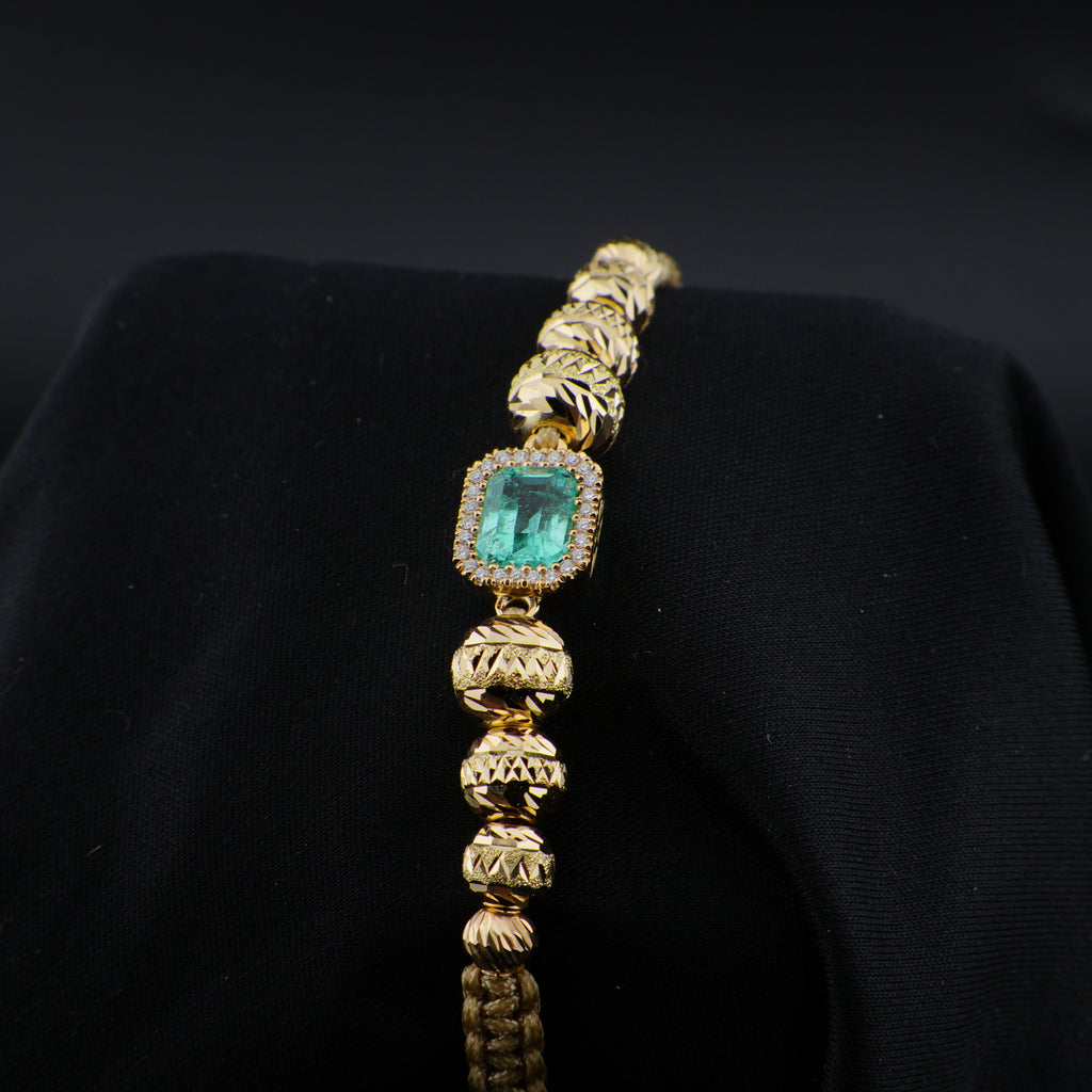 Pulsera Tejida en Oro de 18K con Esmeralda Natural de 2.00 ct y 26 Diamantes | Pieza Única